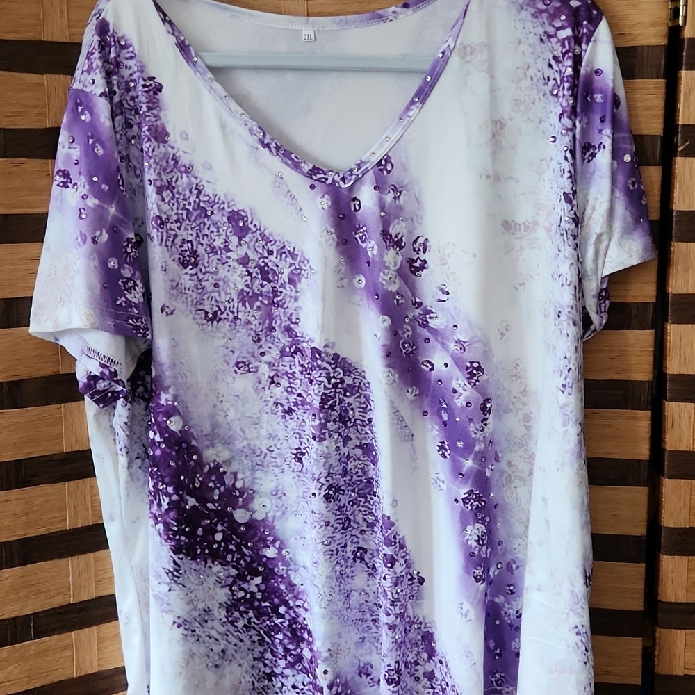 Nwot! Custom purple/clear diamonds top